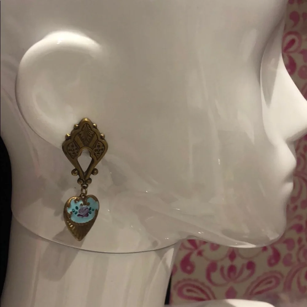 Vintage Heart Drop Earrings with Floral Design - Picture 3 of 5